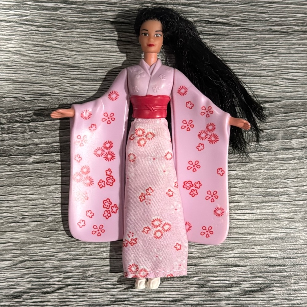 McDonald’s | Barbie Dolls of the World: Japanese Barbie (1995) - Happy Meal Toy